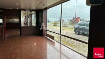 SAINT OUEN - LOCATION LOCAL D'ACTIVITÉ OU COMMERCIAL DE 350 M² - EXCELLENTE VISIBILITÉ - Offre immobilière - Arthur Loyd