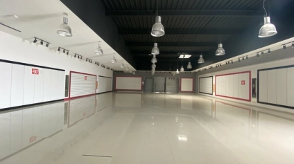 LOCATION LOCAL COMMERCIAL 411 M2 CHATELLERAULT - Offre immobilière - Arthur Loyd