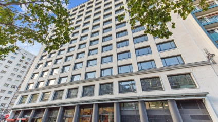 Bureaux rénovés en premier jour - Rooftop 360° avec vue tour Eiffel- pied de métro et RER - Offre immobilière - Arthur Loyd