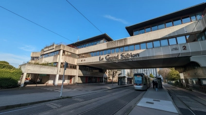 BUREAUX 456 m² A LOUER OU A VENDRE- LA TRONCHE - Offre immobilière - Arthur Loyd