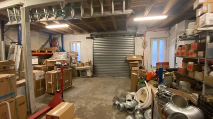 Bâtiment indépendant mixte activités/bureaux à vendre - ZFU - 13015 Marseille - Offre immobilière - Arthur Loyd