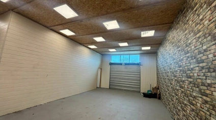 À LOUER  Local d'activité d'environ 255 m²  Aubigny (85) - Offre immobilière - Arthur Loyd