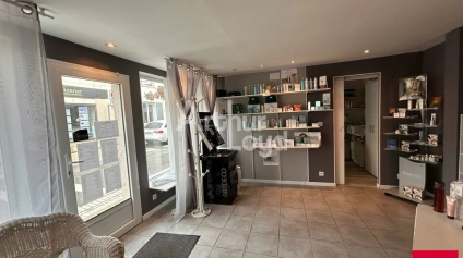 COUR CHEVERNY - LOCATION LOCAL COMMERCIAL DE 63,20 M² - CENTRE BOURG - Offre immobilière - Arthur Loyd