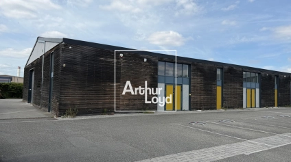 LOCAUX D'ACTIVITÉ À LOUER - TOULOUSE SUD-OUEST - ENTREPÔT & BUREAUX - PARKINGS PRIVATIFS - Offre immobilière - Arthur Loyd