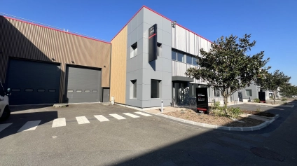 Locaux d activité à louer Le Blanc-Mesnil site sécurisé divisibles dès 740 m² - Offre immobilière - Arthur Loyd
