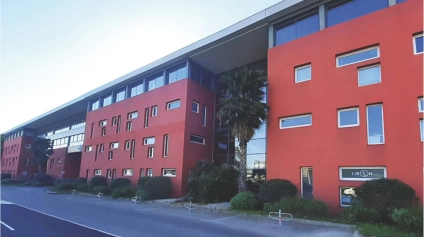 Bureaux à louer à Nîmes 198,80 m² visibilité boulevard Salvador Allende - Offre immobilière - Arthur Loyd