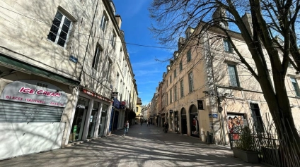 Chalon sur Saône -Droit au bail Local commercial 50 m² - Offre immobilière - Arthur Loyd
