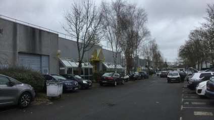 Locaux d activité à louer aux Ulis - Offre immobilière - Arthur Loyd