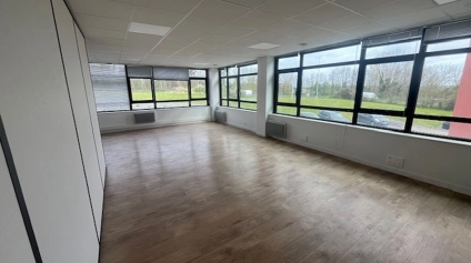 A VENDRE A LOUER PLATEAU DE BUREAUX KERGARADEC III - Offre immobilière - Arthur Loyd