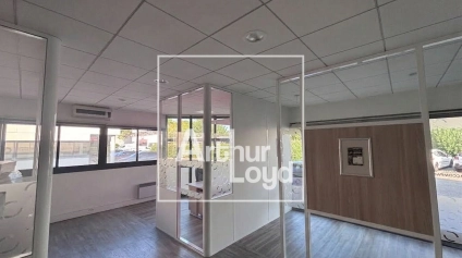 BUREAUX 195 M² EN RDC - EMPLACEMENT STRATÉGIQUE - NIMES - LOCATION - Offre immobilière - Arthur Loyd