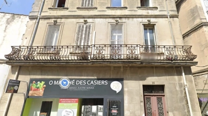 Local commercial de 120m² + cave à vendre ARLES - Offre immobilière - Arthur Loyd