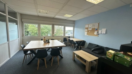BUREAUX à LOUER de 695.8 m² - Offre immobilière - Arthur Loyd
