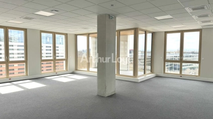 BUREAUX à LOUER de 1049 m² - Offre immobilière - Arthur Loyd
