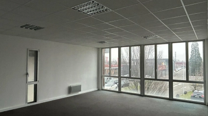 BUREAUX à VENDRE de 526.4 m² - Offre immobilière - Arthur Loyd