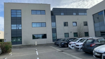 Bureaux à louer à Avignon extra muros dans immeuble sécurisé avec parking - Offre immobilière - Arthur Loyd