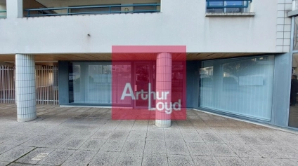 LOCAL PROFESSIONNEL 67 M² CLERMONT-FD A LOUER - Offre immobilière - Arthur Loyd