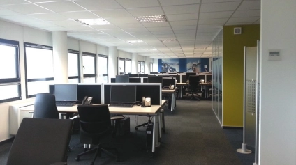 BUREAUX à LOUER de 5856 m² - Offre immobilière - Arthur Loyd