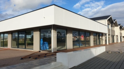 LOCAL COMMERCIAL à LOUER de 213 m² - Offre immobilière - Arthur Loyd