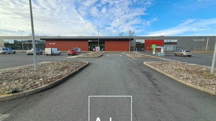 Plateau de 500m² de bureaux dans un complexe commercial avec emplacement n°1 - Offre immobilière - Arthur Loyd