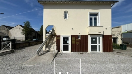 A LOUER Local Professionnel de 17 m2 -Brive-Parking - Offre immobilière - Arthur Loyd