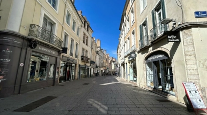 Chalon sur Saône Coeur de ville - Emplacement N°1 - Local commercial 78 m² à louer - Offre immobilière - Arthur Loyd