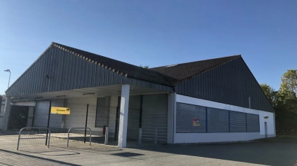 A VENDRE LOCAL COMMERCIAL 1143m2 MONCOUTANT - Offre immobilière - Arthur Loyd