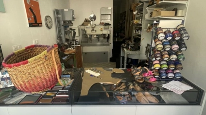 BUREAUX COMMERCIAUX DE 70 M² AVEC VITRINE SUR AXE À TRÈS FORTE VISIBILITÉ - Offre immobilière - Arthur Loyd