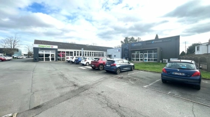 A VENDRE LOCAL PROFESSIONNEL LOUE POITIERS GRAND LARGE - Offre immobilière - Arthur Loyd