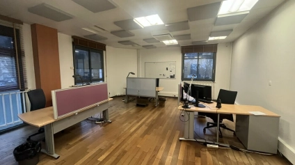 POITIERS SECTEUR PARC DES EXPOSITIONS BUREAUX 692m2 - Offre immobilière - Arthur Loyd