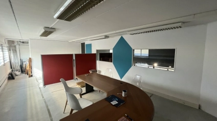 A LOUER POITIERS SUD - LOCAL D'ACTIVITE - 320 M2 - Offre immobilière - Arthur Loyd