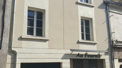 IMMEUBLE COMPOSE D'UN LOCAL COMMERCIAL ET D'UNE HABITATION - Offre immobilière - Arthur Loyd