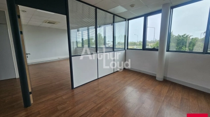 Angers Sud Ouest bureaux de 84 m² à louer - Offre immobilière - Arthur Loyd