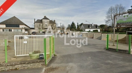 MONTGERMONT - LOCAL D'ACTIVITE A LOUER - 440 M² - Offre immobilière - Arthur Loyd