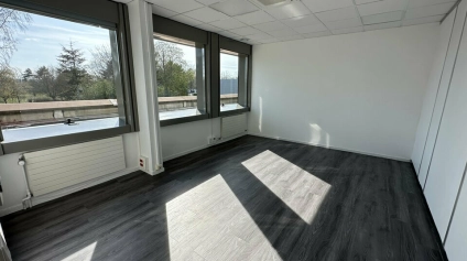 BUREAUX D'ENVIRON 100m2 REIMS FARMAN - Offre immobilière - Arthur Loyd