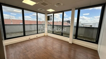 Plateau de bureaux d'environ 234 m2 - REIMS CLAIRMARAIS - Offre immobilière - Arthur Loyd