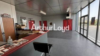 PARCAY-MESLAY LA COUDRIERE A LOUER LOCAL D'ACTIVITES DE 546 M² SUR TERRAIN DE 1 800 M² - Offre immobilière - Arthur Loyd