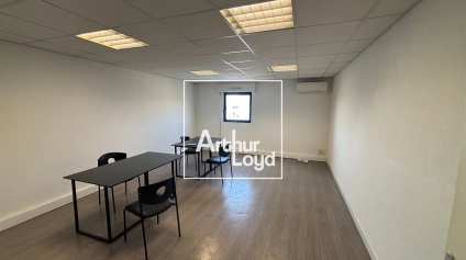 Bureaux à louer à Nîmes surfaces modulables et parking en foisonnement - Offre immobilière - Arthur Loyd