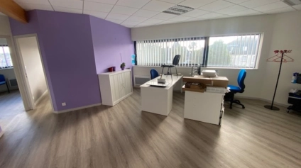 A LOUER, UN ESPACE DE BUREAUX DE 107 M² A SAINT-MARTIN-DES-CHAMPS - Offre immobilière - Arthur Loyd