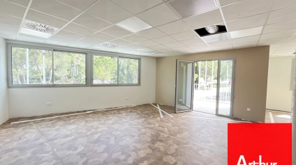 Bureaux à louer à Saint-Gely-du-Fesc avec terrasses privatives - Offre immobilière - Arthur Loyd