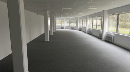 BUREAUX A VENDRE - CARQUEFOU LA FLEURIAYE - PMR - 195M2 - Offre immobilière - Arthur Loyd