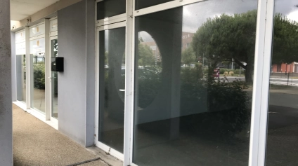 LOCATION - TRIGNAC - PROCHE ZAC AUCHAN - LOCAL COMMERCIAL - Offre immobilière - Arthur Loyd
