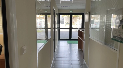 ACTIVITES - BUREAUX - LA BAULE - 180 M2 - BESLON - 125 m2 - Offre immobilière - Arthur Loyd