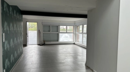 A LOUER - 191 M2 - BUREAUX - STOCKAGE - PONTCHATEAU - Offre immobilière - Arthur Loyd