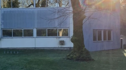 Local d'activités à louer à Gradignan 835 m² indépendant avec parking - Offre immobilière - Arthur Loyd