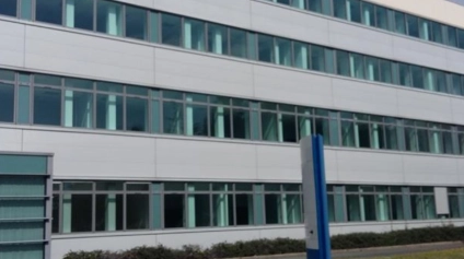 Bureaux à louer à Chatou immeuble indépendant sécurisé proche RER et parking - Offre immobilière - Arthur Loyd