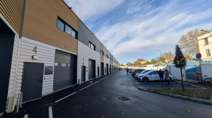 Location cellule d’activité neuve Épinay-sur-Seine accès autoroutes et parking - Offre immobilière - Arthur Loyd