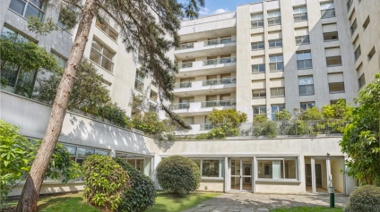 Bureaux à vendre à Neuilly-sur-Seine jardin et parking en sous-sol - Offre immobilière - Arthur Loyd