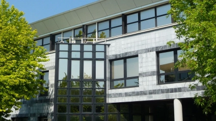 Bureaux à vendre à Gennevilliers avec parkings privatifs et accès RER - Offre immobilière - Arthur Loyd