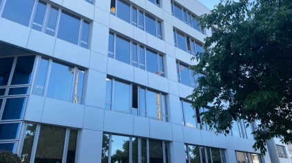 Bureaux à louer lumineux à Colombes proche La Défense et ERP possible - Offre immobilière - Arthur Loyd