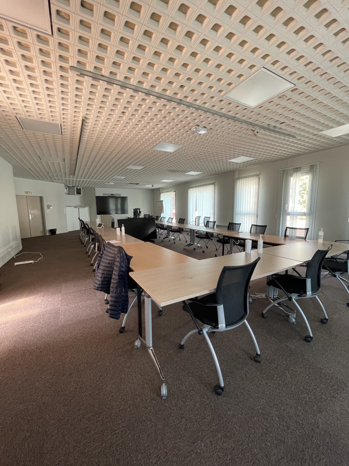 Bureaux à vendre à MONT SAINT AIGNAN 76130